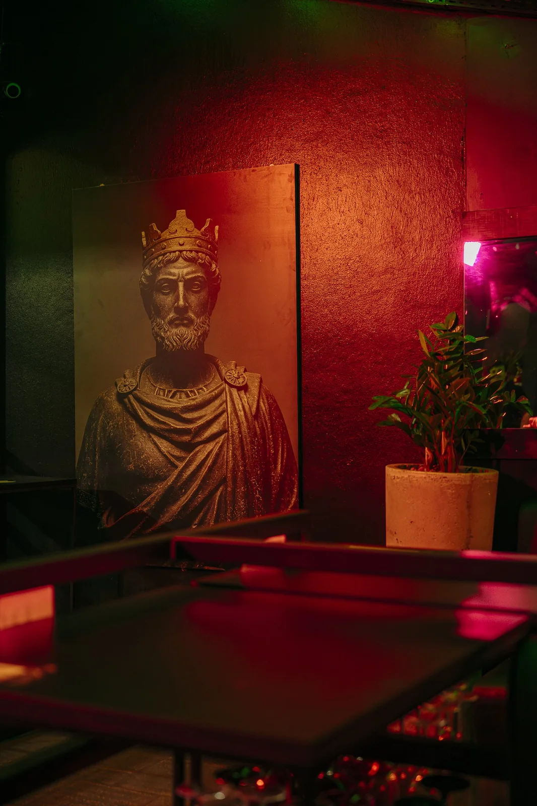 Busto no Lounge